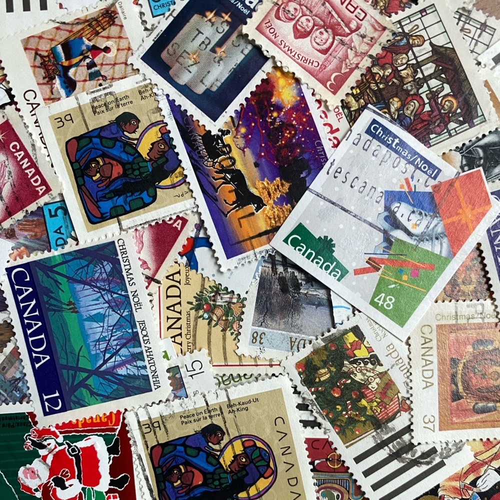 100 Christmas Canada postage stamps